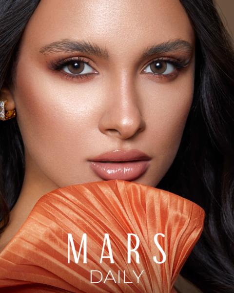 Bella One Day Mars Hazel Model