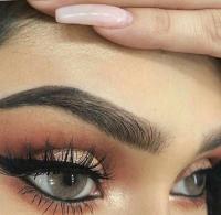 Solotica-Hidrocor-Ocre-Jahreslinsen-mit-sehstärke-Tragebild-Detail